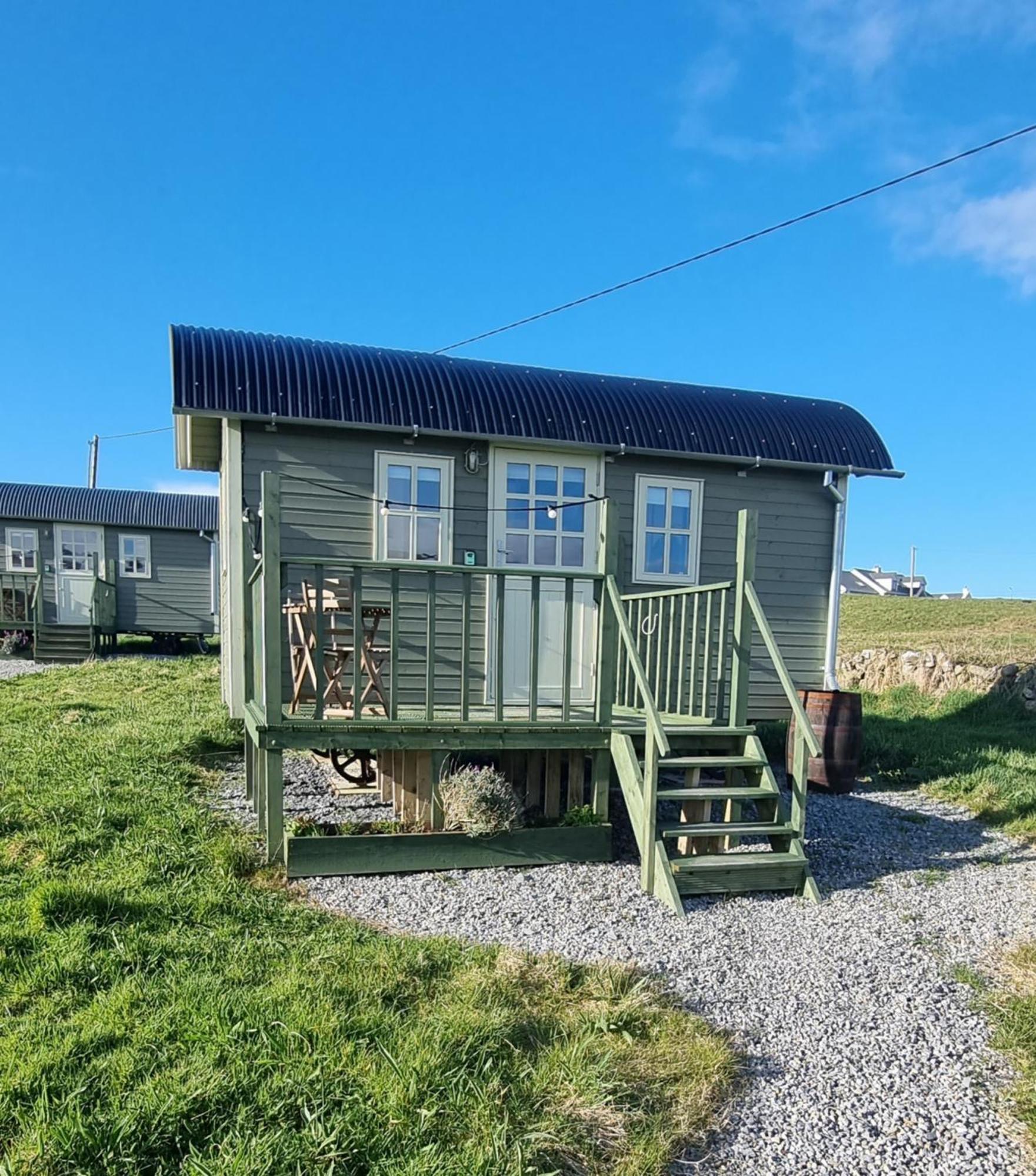 فيلا Wild Meadow Huts دولين المظهر الخارجي الصورة