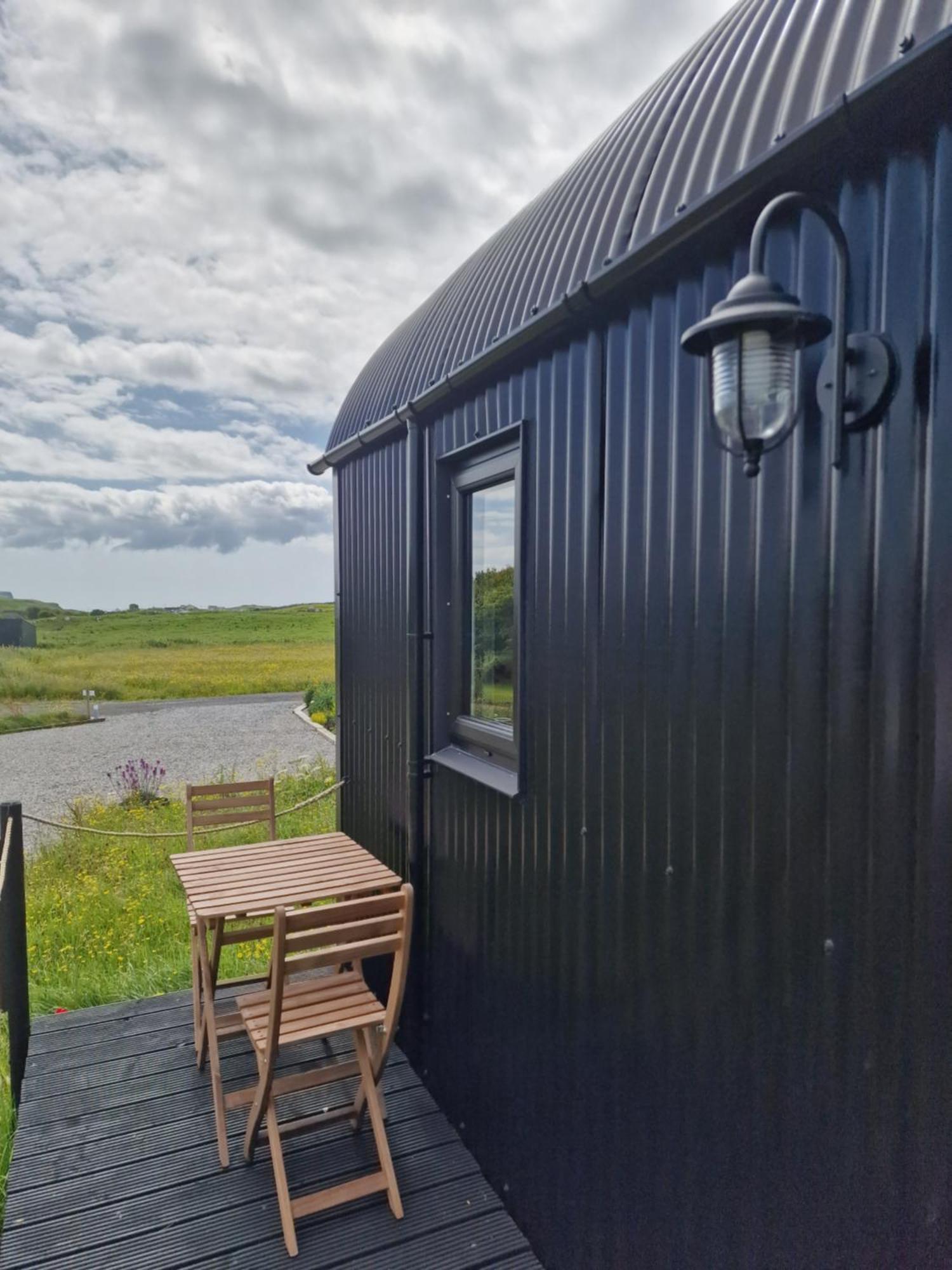 فيلا Wild Meadow Huts دولين المظهر الخارجي الصورة