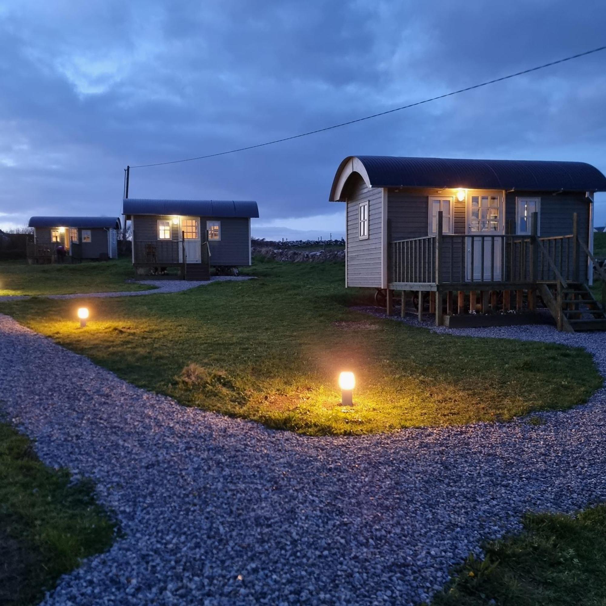 فيلا Wild Meadow Huts دولين المظهر الخارجي الصورة